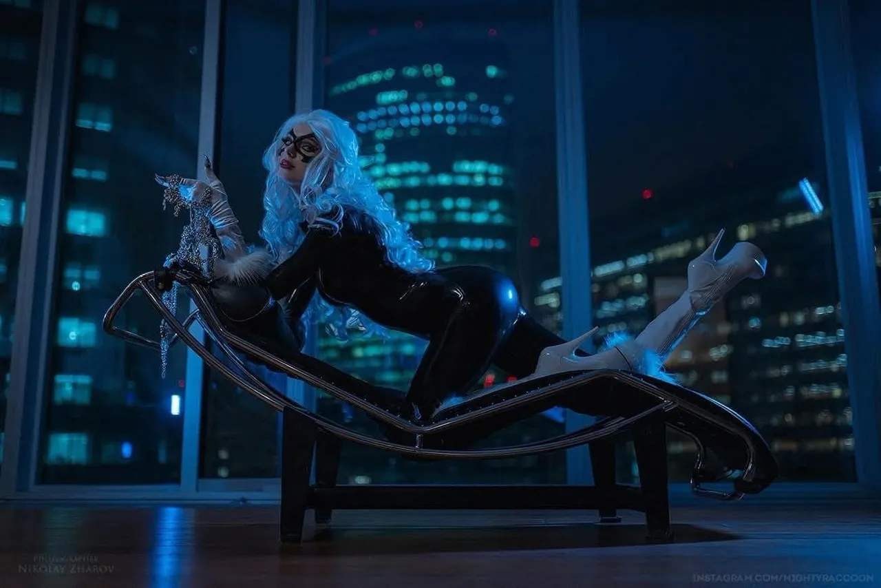 MightyRaccoon - Black Cat MightyRaccoon - Black Cat