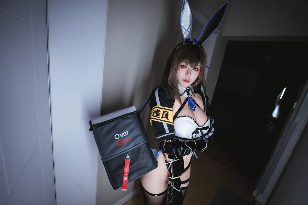 九言 (Jiu Yan) - Delivery Bunny Girl 九言 (Jiu Yan) - Delivery Bunny Girl