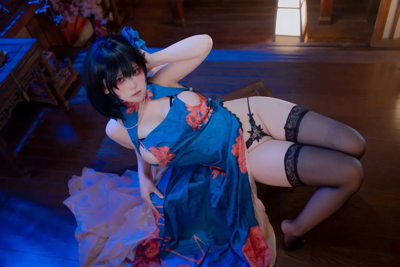 Guo Guo - Jianwu qipao Guo Guo - Jianwu qipao