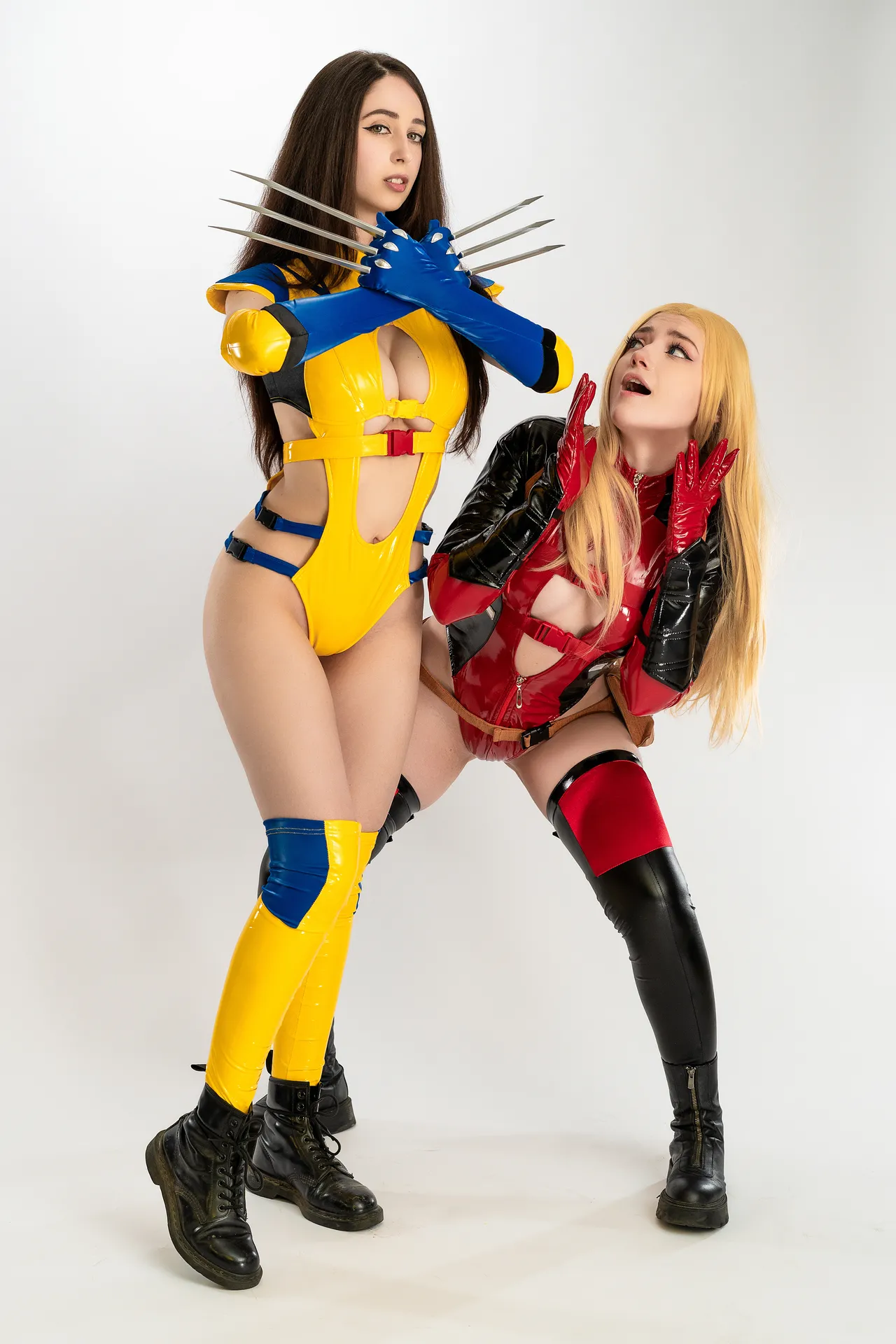 Gumiho & CarryKey - Wolverine & Deadpool Gumiho & CarryKey - Wolverine & Deadpool