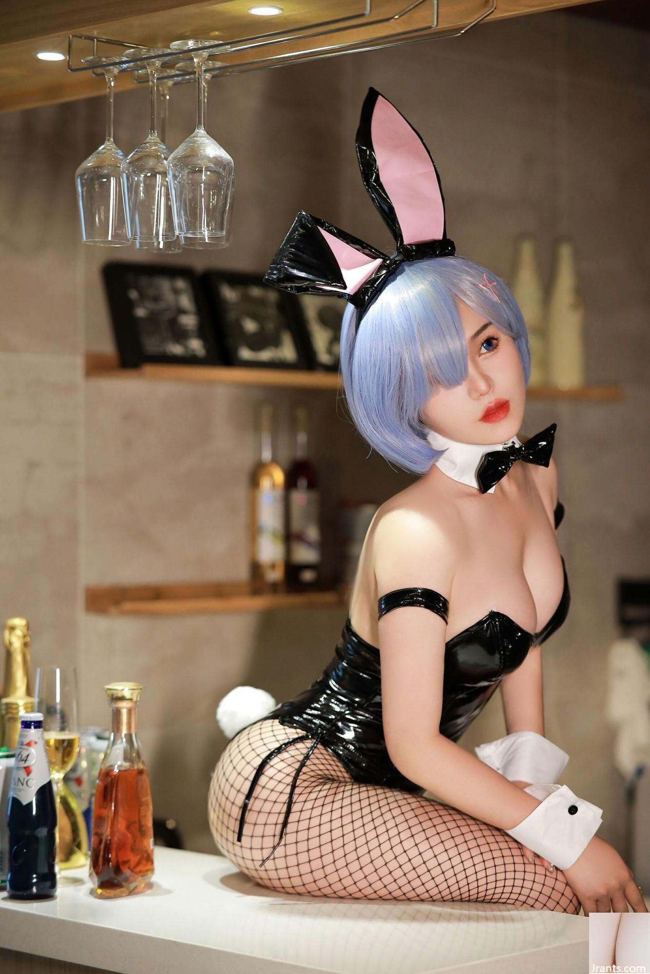 桃暖醬《雷姆》Cosplay (55P) 3 桃暖醬《雷姆》Cosplay (55P) 3