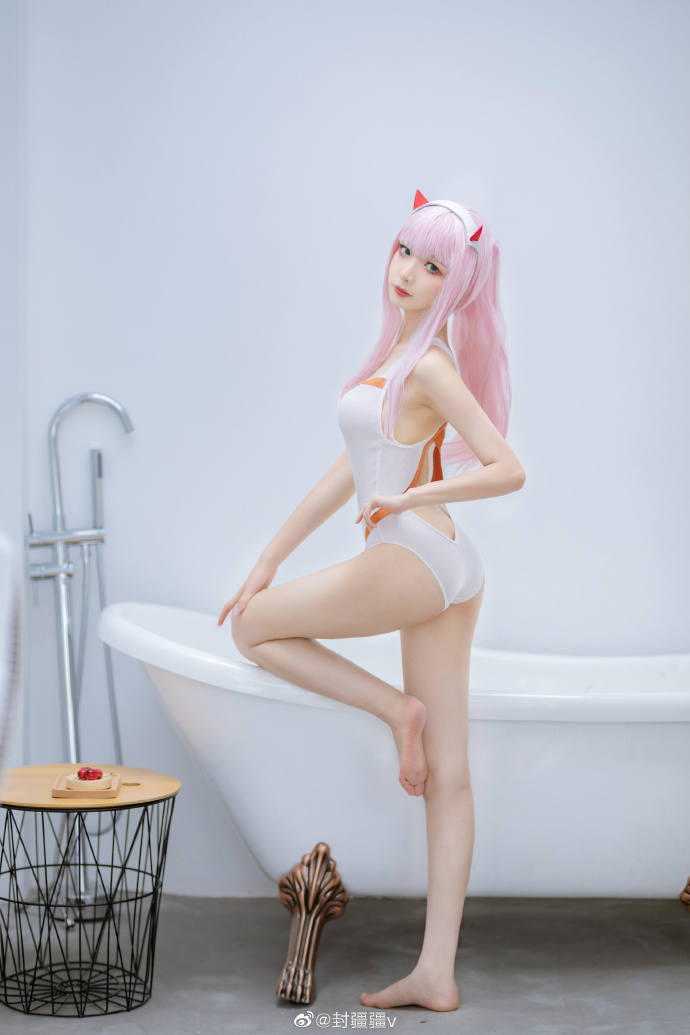 DARLING in the FRANXX 02 Water by snr DARLING in the FRANXX 02 Water by snr