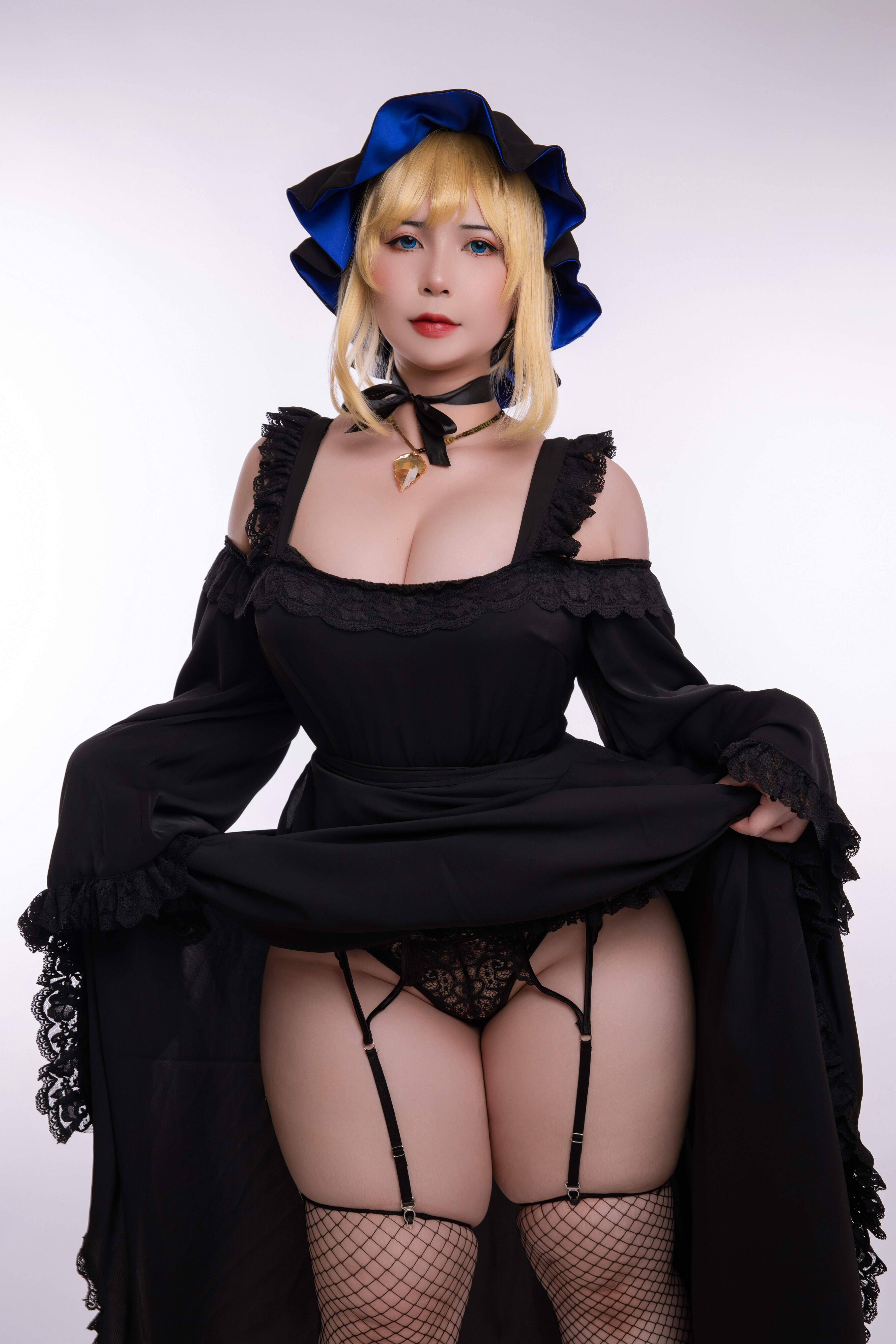 UyUy - Alice UyUy - Alice