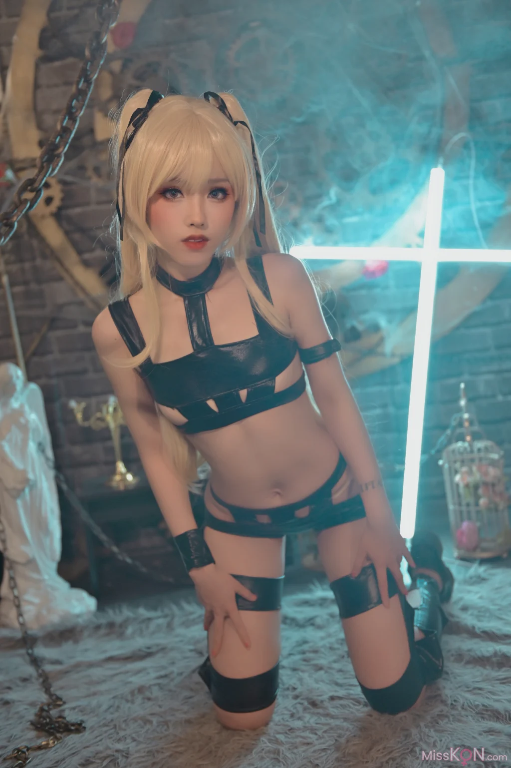 Coser@钛合金TiTi: 英梨梨束缚衣 (16 photos) Coser@钛合金TiTi: 英梨梨束缚衣 (16 photos)