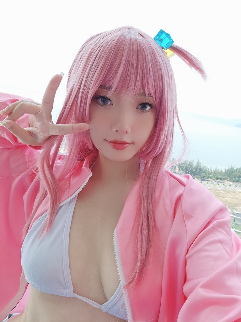 Messie Huang – Bocchi Swimsuit Messie Huang – Bocchi Swimsuit