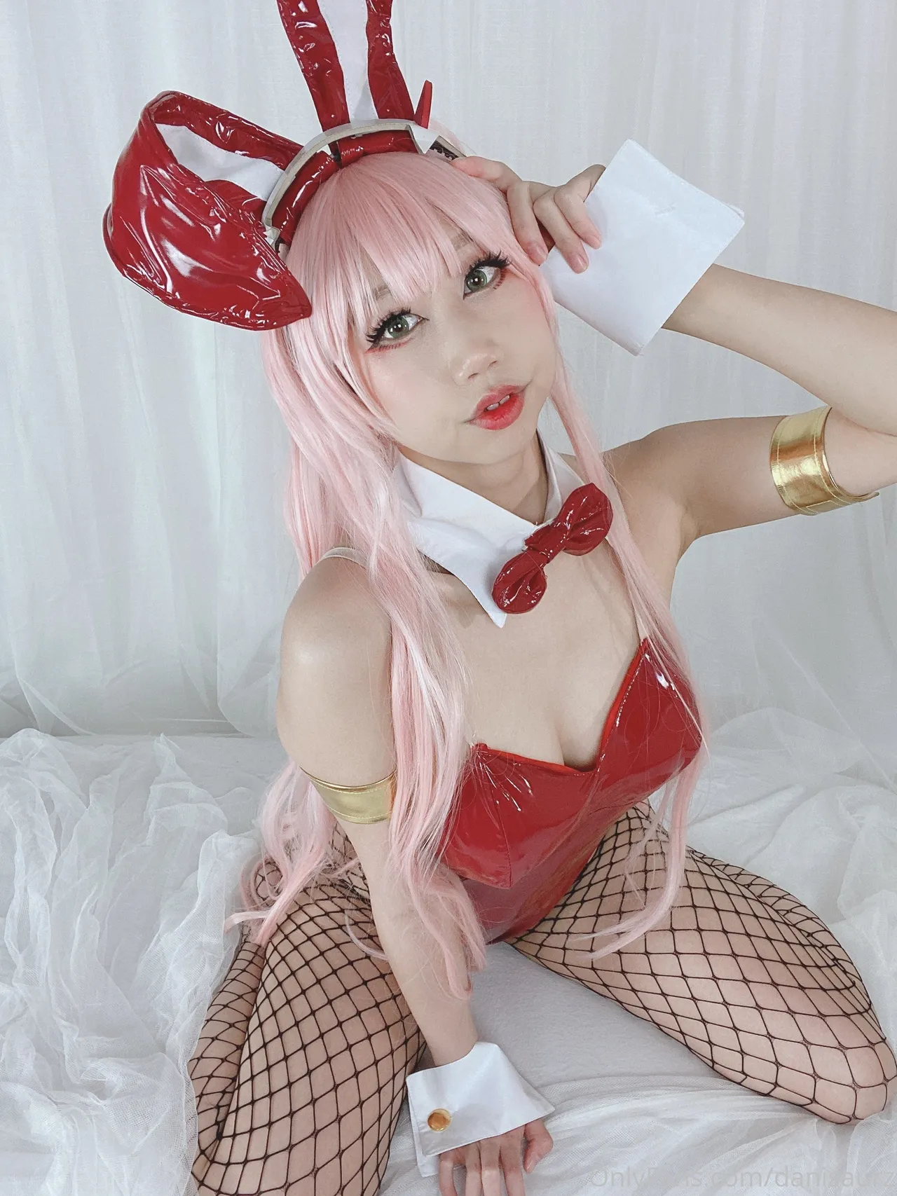 Danisaurz - Bunny Zero Two Danisaurz - Bunny Zero Two