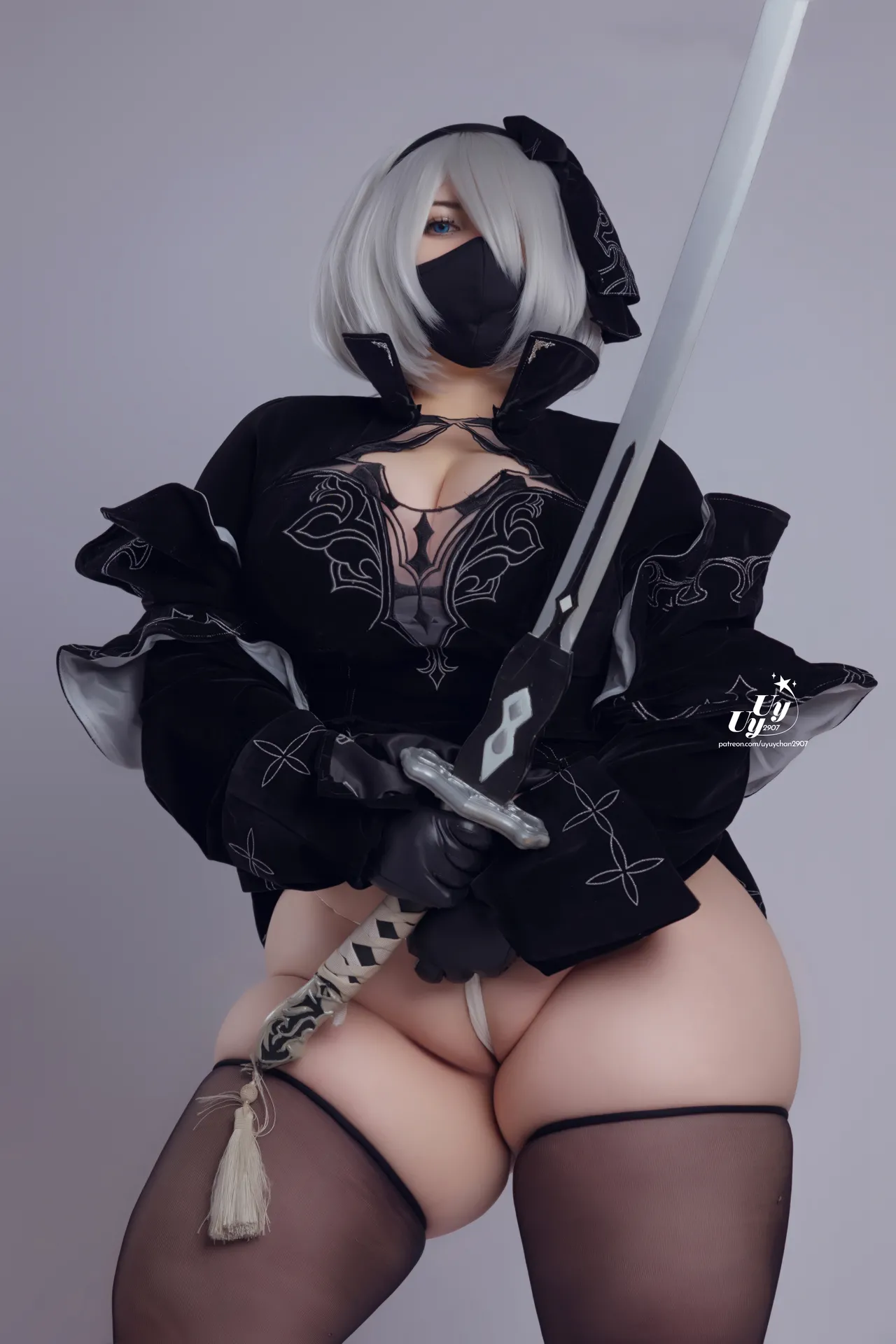 UyUy - 2B UyUy - 2B