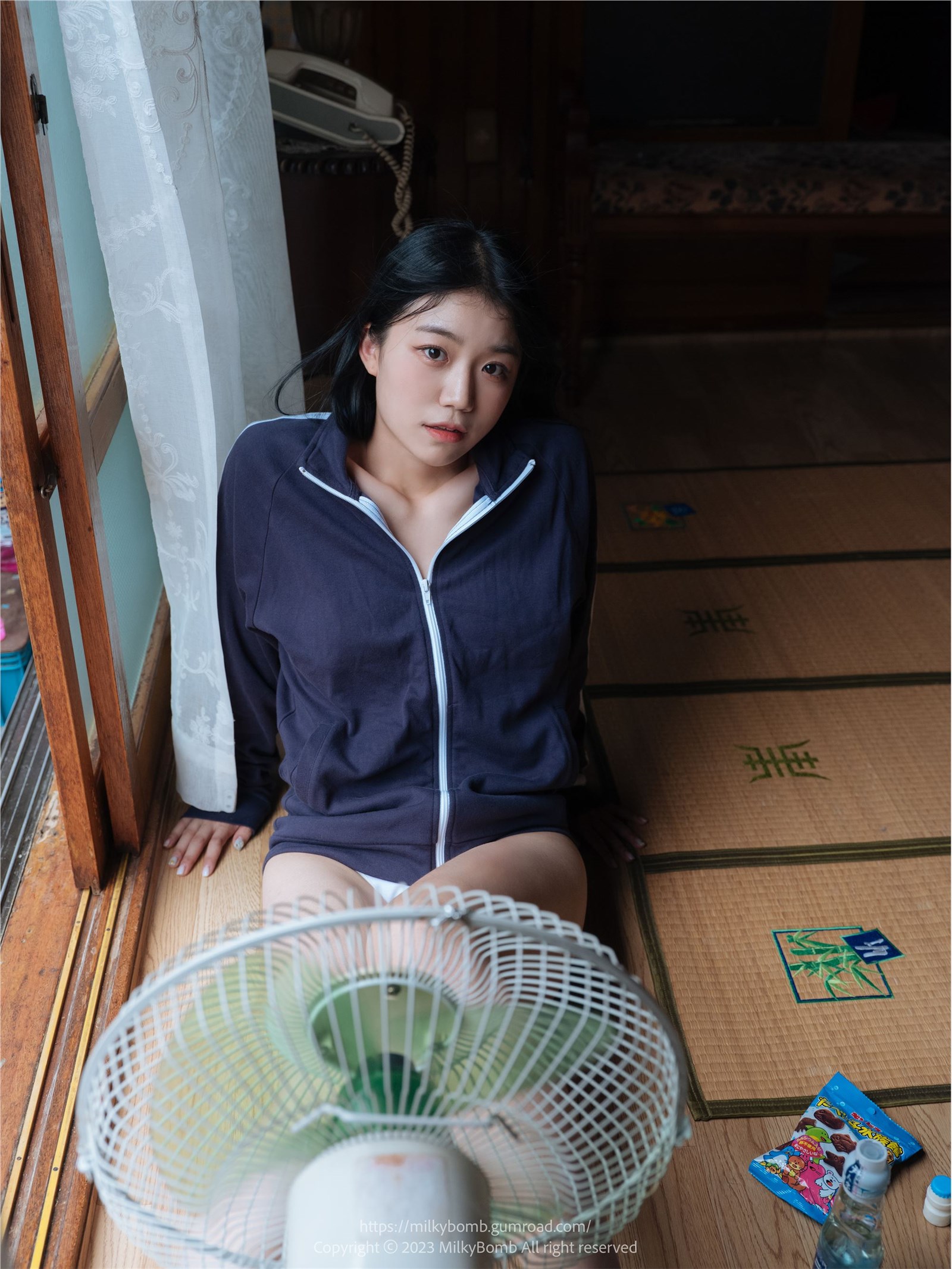 MilkyBomb - Yui Vol.002 - Tracksuit 1 MilkyBomb - Yui Vol.002 - Tracksuit 1