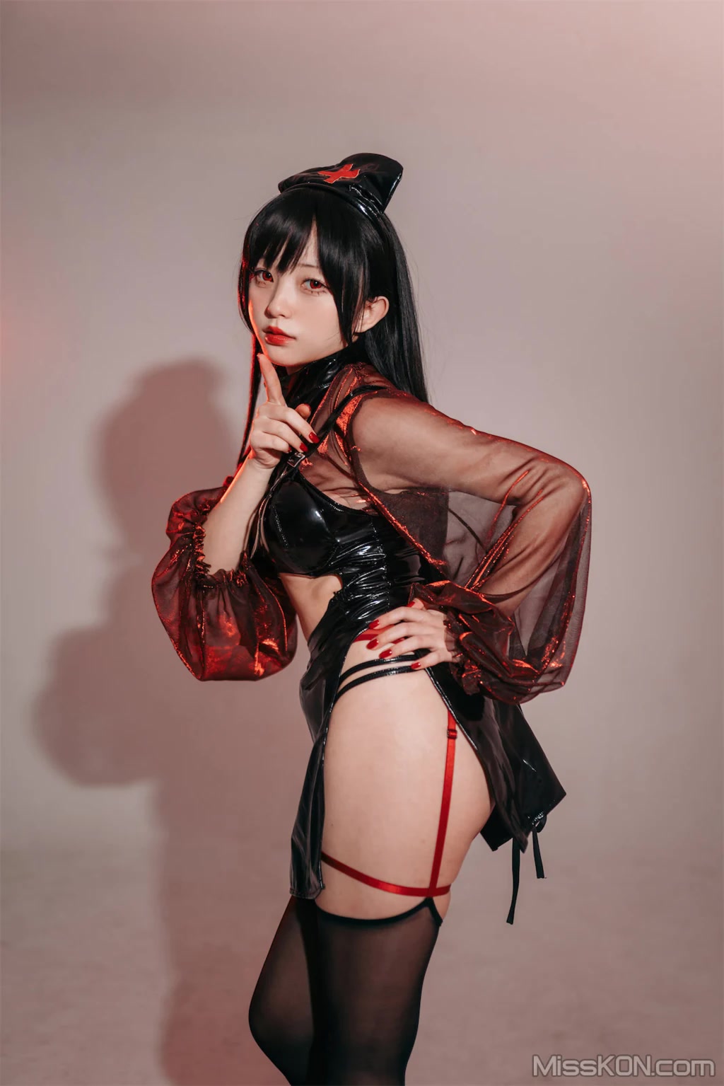 Coser@花铃: 猩红护士 (77 photos) Coser@花铃: 猩红护士 (77 photos)