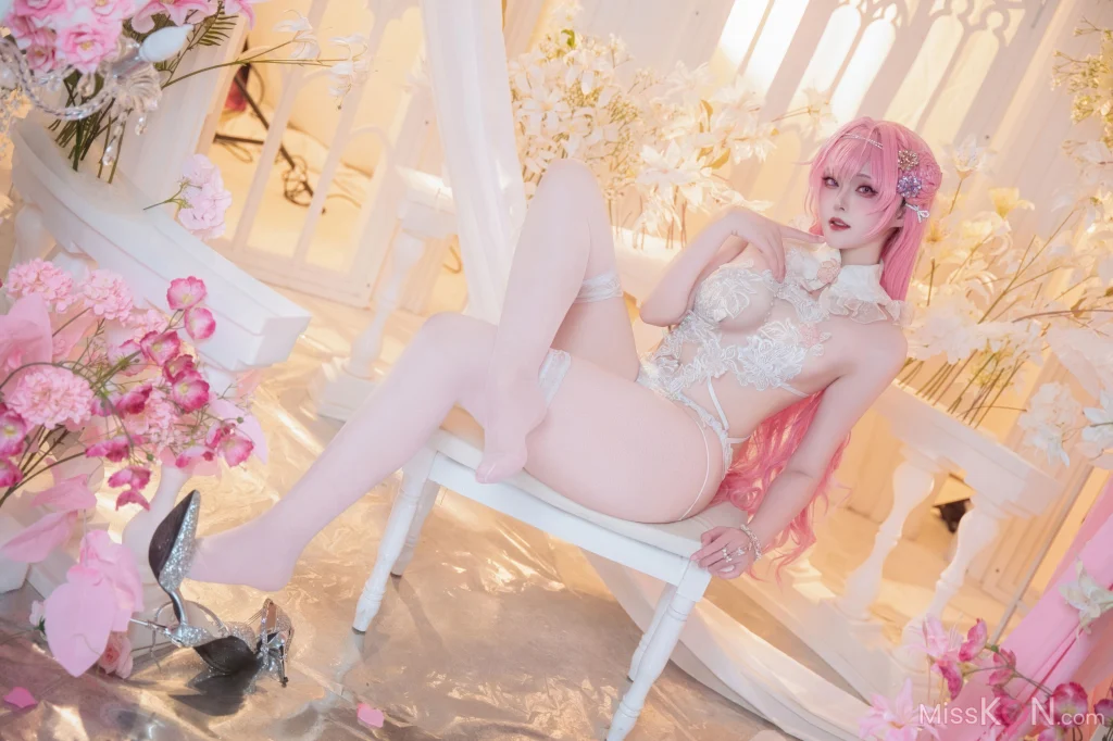 Coser@Natsuko Xia Xiazi: NIKKE Dorothy Cheongsam (78 photos) Coser@Natsuko Xia Xiazi: NIKKE Dorothy Cheongsam (78 photos)