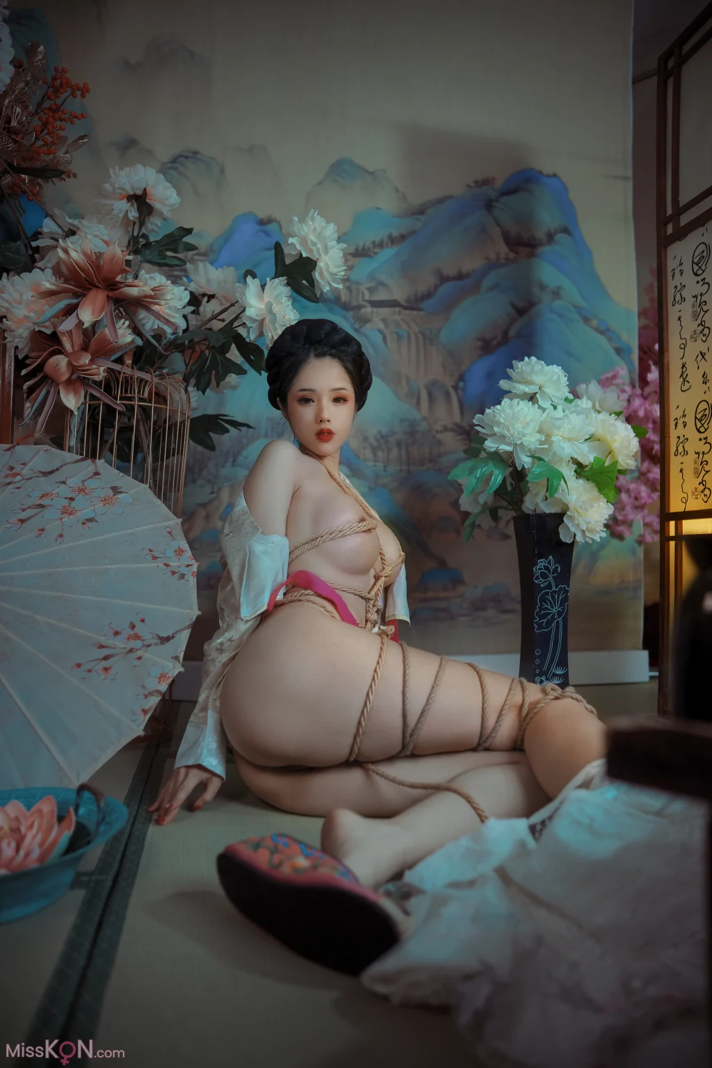 Coser@钛合金TiTi: 霜花店 (55 photos + 1 video) Coser@钛合金TiTi: 霜花店 (55 photos + 1 video)