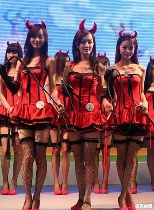 ChinaJoy 2011 Exhibition Hall Cosplay ChinaJoy 2011 Exhibition Hall Cosplay