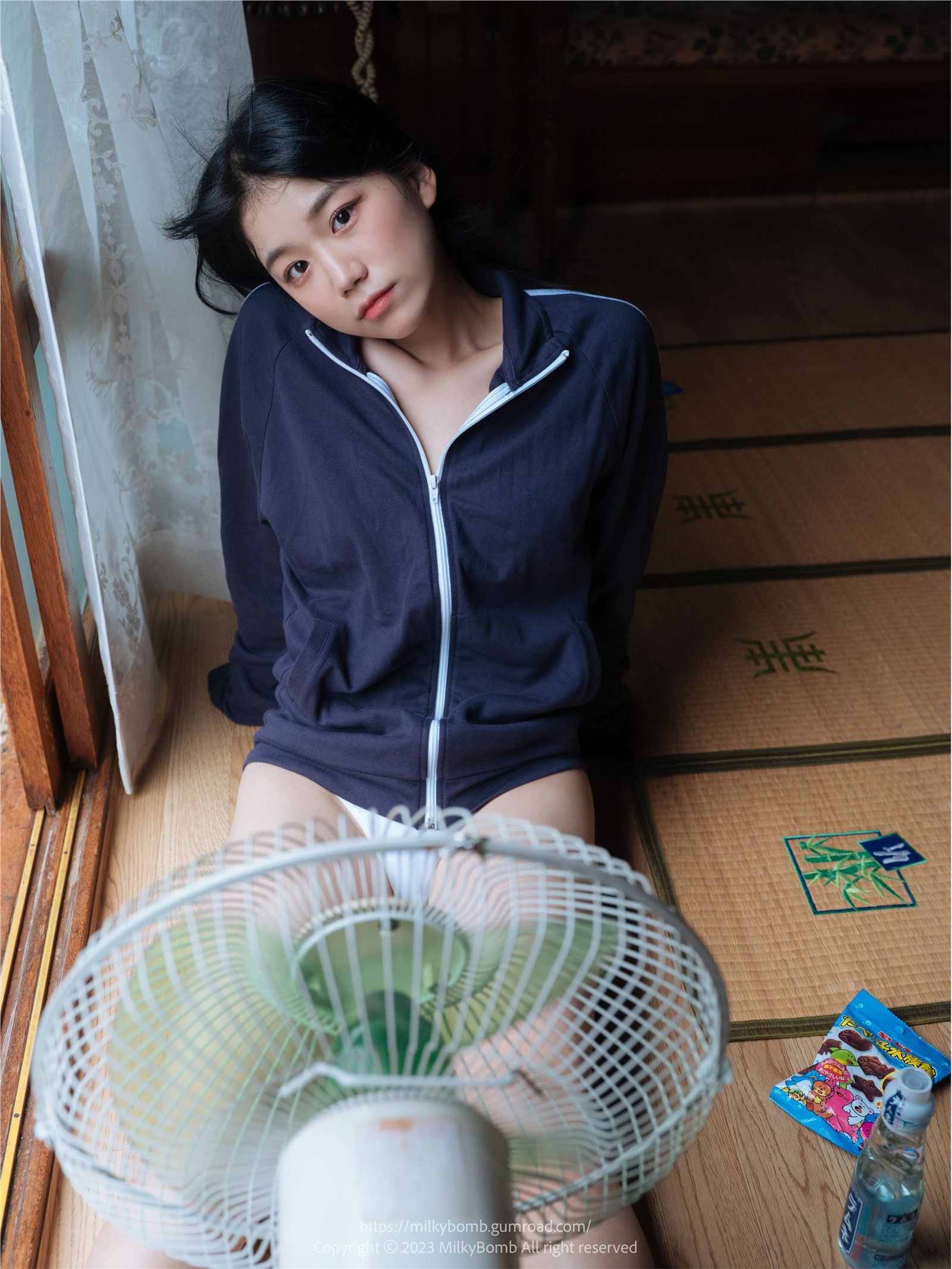 MilkyBomb - Yui Vol.002 - Tracksuit 1 MilkyBomb - Yui Vol.002 - Tracksuit 1