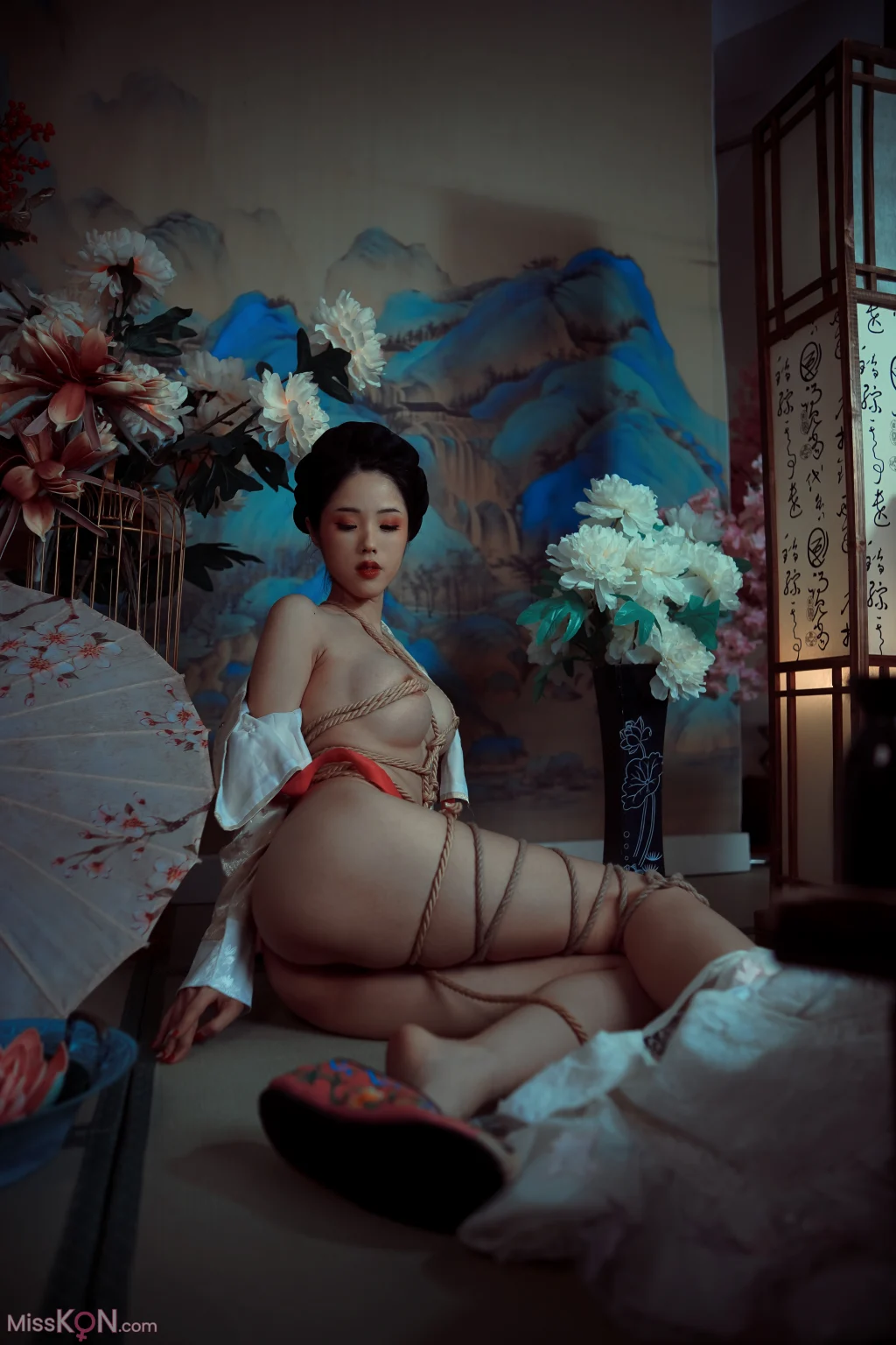 Coser@钛合金TiTi: 霜花店 (55 photos + 1 video) Coser@钛合金TiTi: 霜花店 (55 photos + 1 video)
