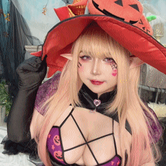 UyUy - Witch Marin UyUy - Witch Marin
