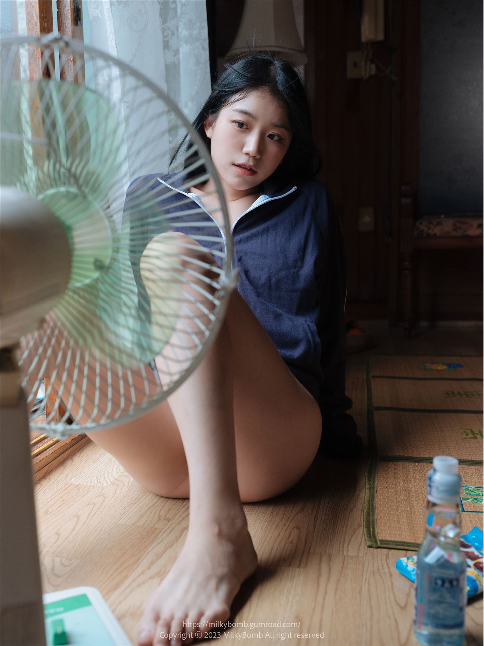 MilkyBomb - Yui Vol.002 - Tracksuit 1 MilkyBomb - Yui Vol.002 - Tracksuit 1