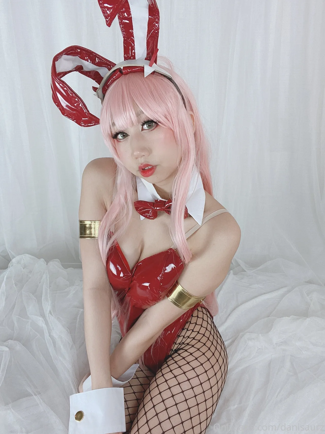 Danisaurz - Bunny Zero Two Danisaurz - Bunny Zero Two