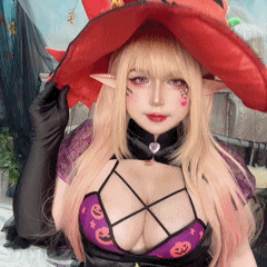 UyUy - Witch Marin UyUy - Witch Marin