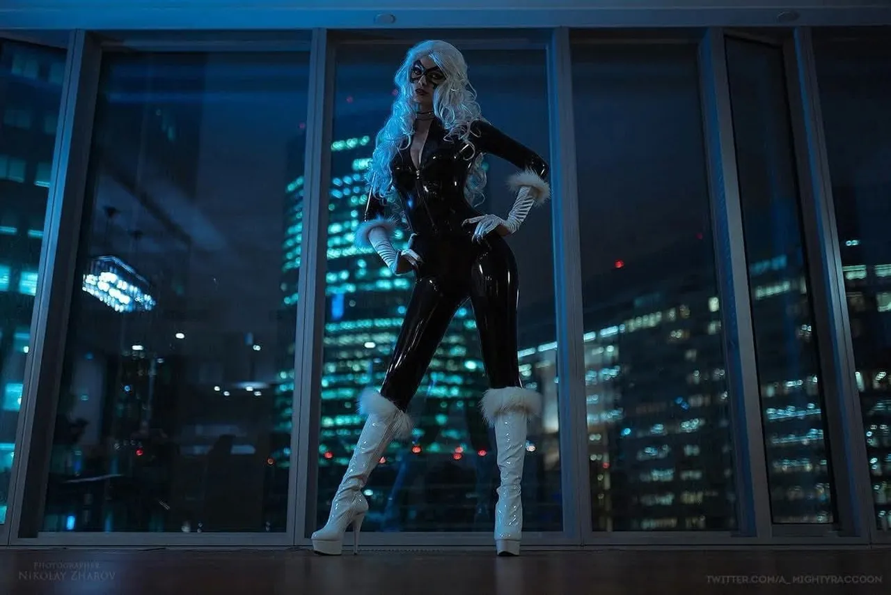 MightyRaccoon - Black Cat MightyRaccoon - Black Cat