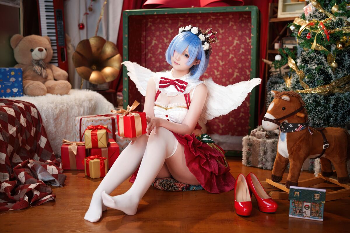 Coser@Seele MaiMai - Rem Christmas Story (64P) Coser@Seele MaiMai - Rem Christmas Story (64P)