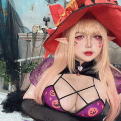 UyUy - Witch Marin UyUy - Witch Marin