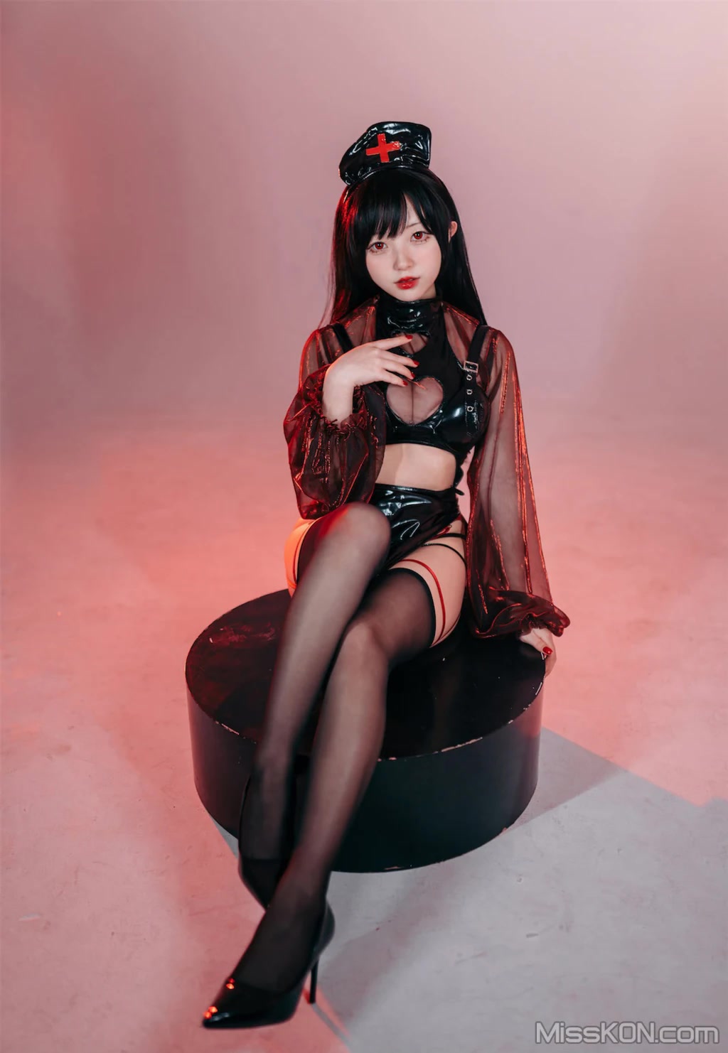 Coser@花铃: 猩红护士 (77 photos) Coser@花铃: 猩红护士 (77 photos)