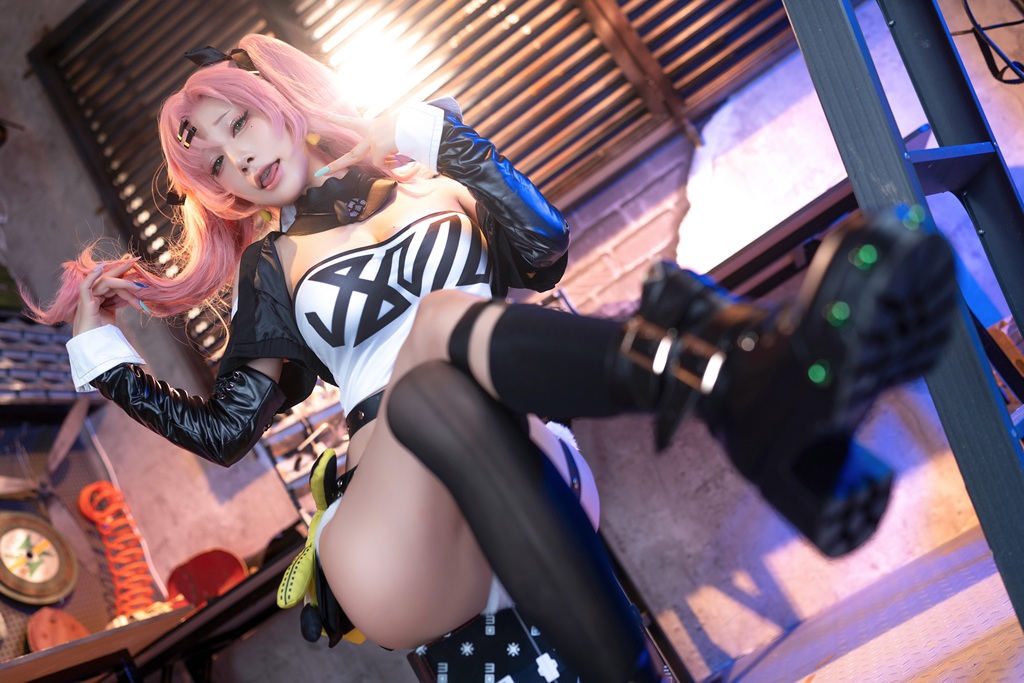 Aqua 水淼 – Nicole (Zenless Zone Zero) Aqua 水淼 – Nicole (Zenless Zone Zero)