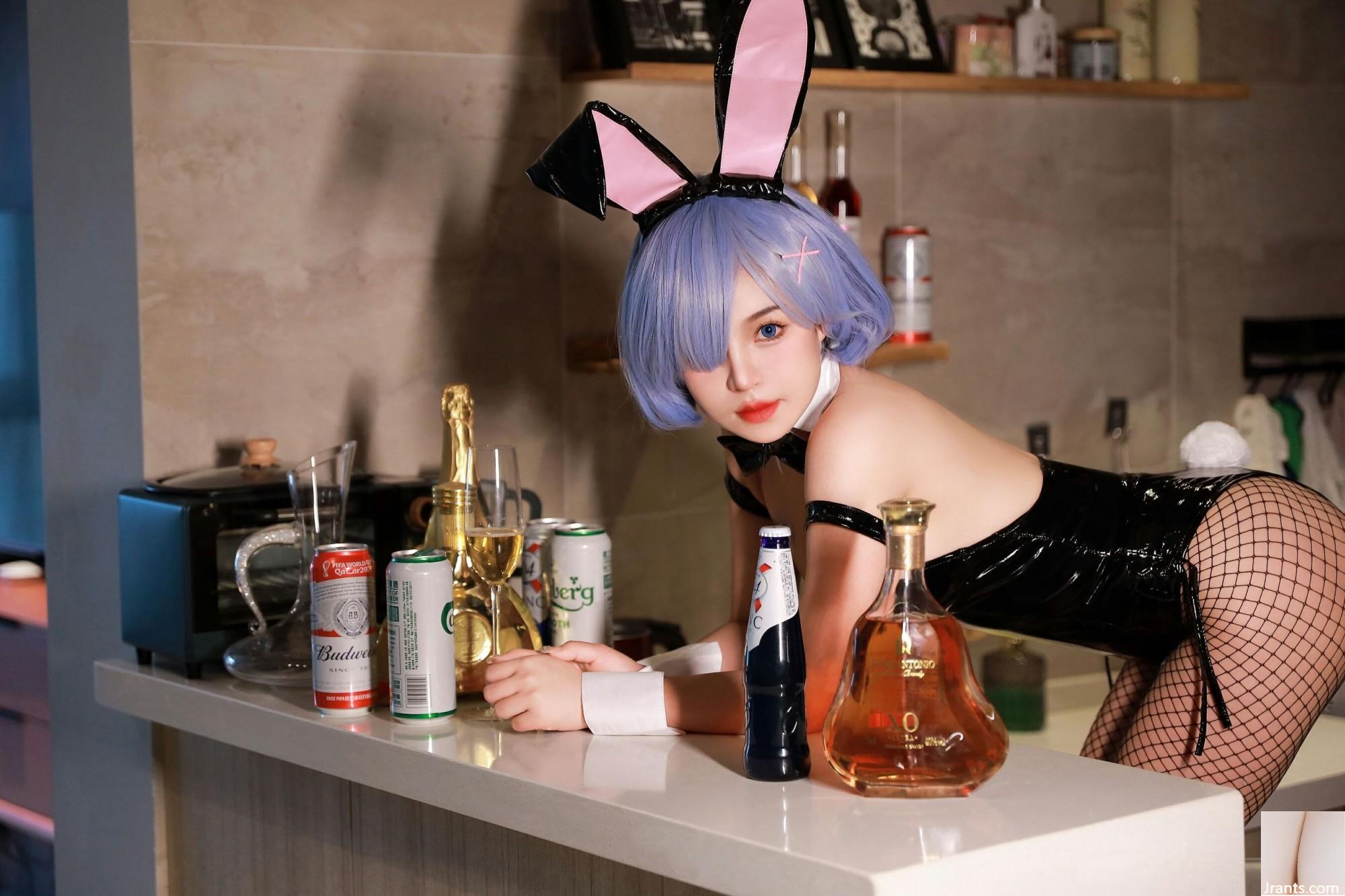 桃暖醬《雷姆》Cosplay (55P) 3 桃暖醬《雷姆》Cosplay (55P) 3