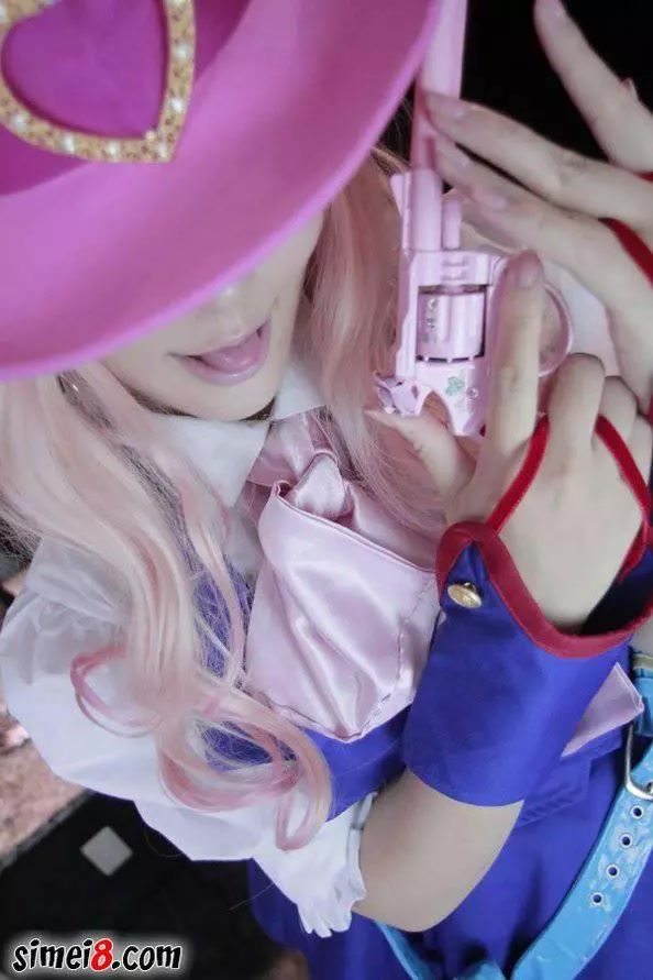 Komu cosplay Yuri ~ (8P) Komu cosplay Yuri ~ (8P)