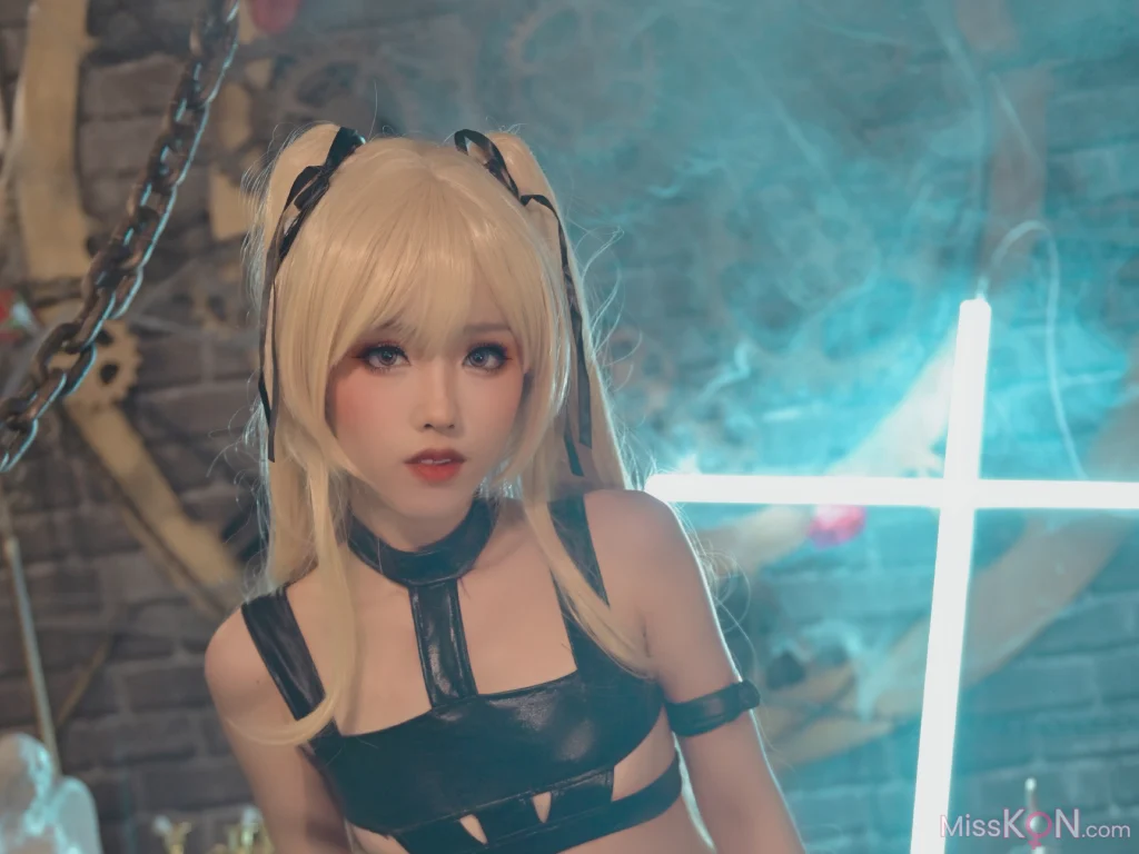 Coser@钛合金TiTi: 英梨梨束缚衣 (16 photos) Coser@钛合金TiTi: 英梨梨束缚衣 (16 photos)
