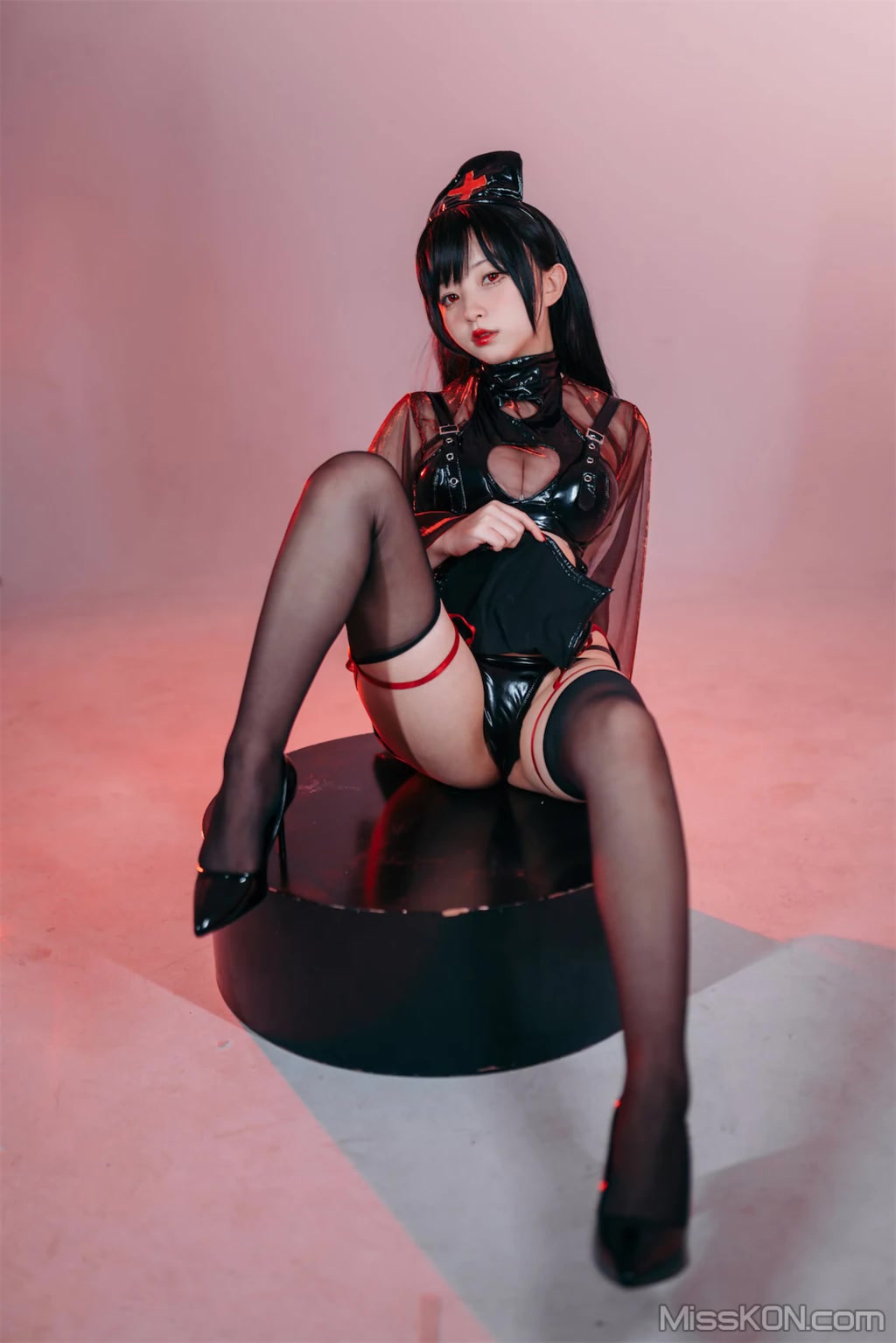 Coser@花铃: 猩红护士 (77 photos) Coser@花铃: 猩红护士 (77 photos)