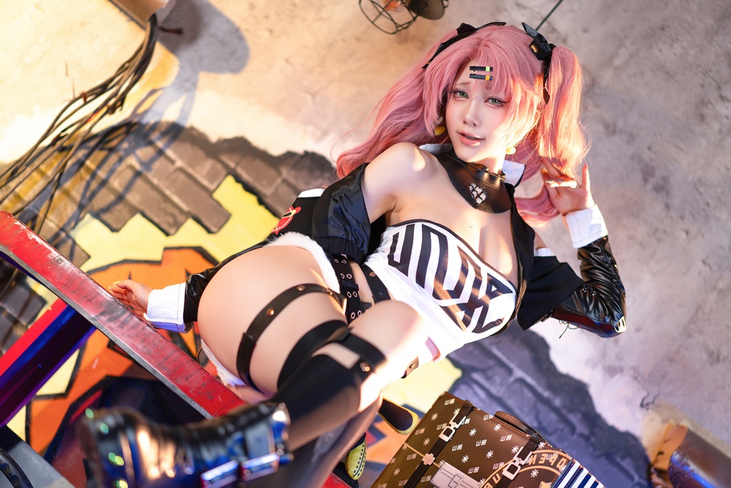 Aqua 水淼 – Nicole (Zenless Zone Zero) Aqua 水淼 – Nicole (Zenless Zone Zero)