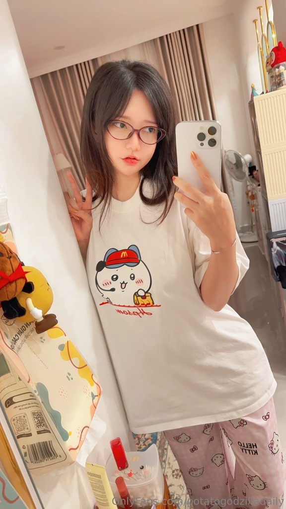 Potato Godzilla – OnlyFans Nude Sep 1-30, 2025 Potato Godzilla – OnlyFans Nude Sep 1-30, 2025