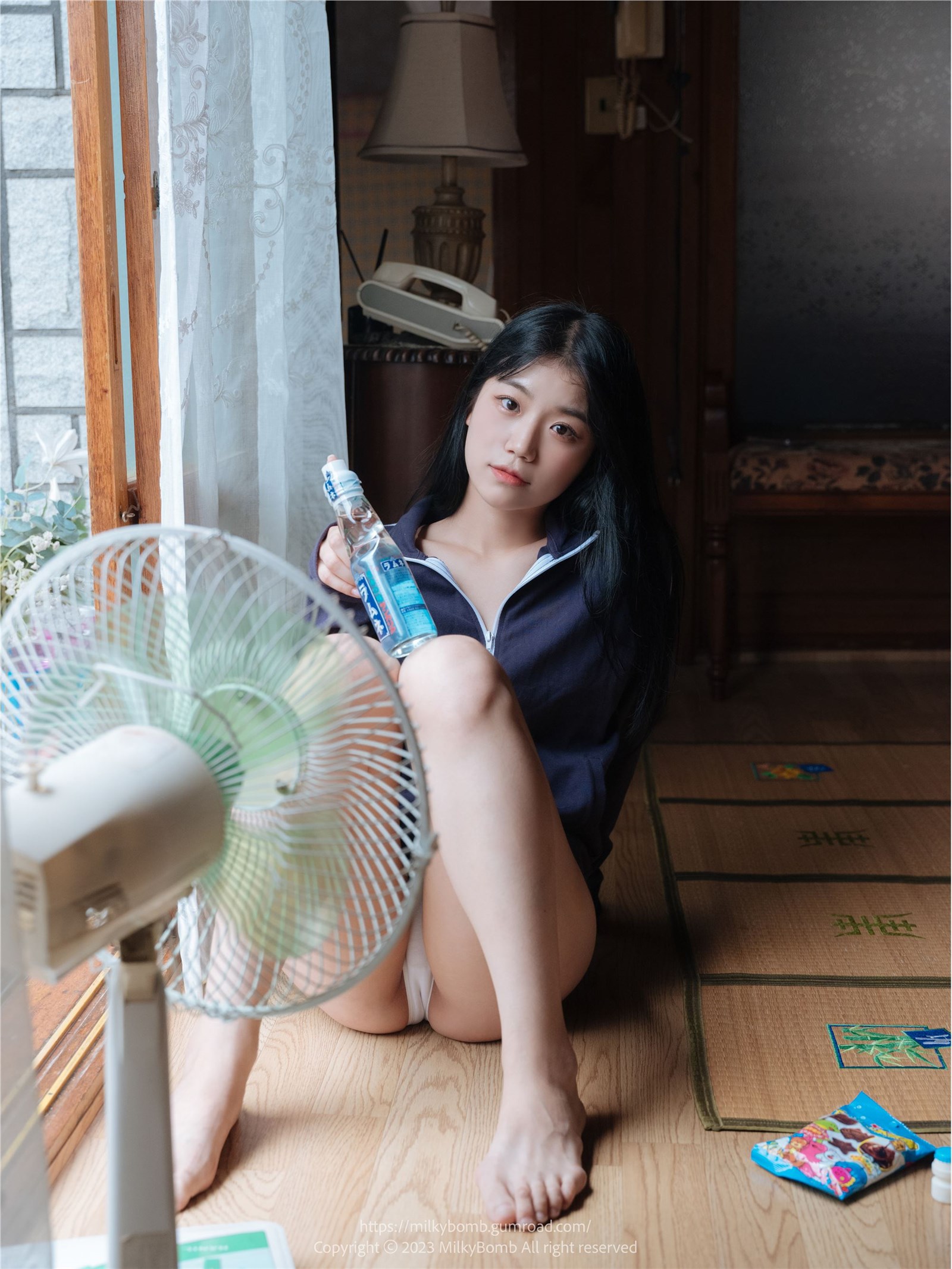 MilkyBomb - Yui Vol.002 - Tracksuit 1 MilkyBomb - Yui Vol.002 - Tracksuit 1