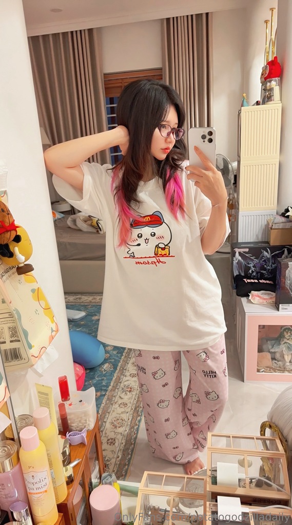 Potato Godzilla – OnlyFans Nude Sep 1-30, 2025 Potato Godzilla – OnlyFans Nude Sep 1-30, 2025