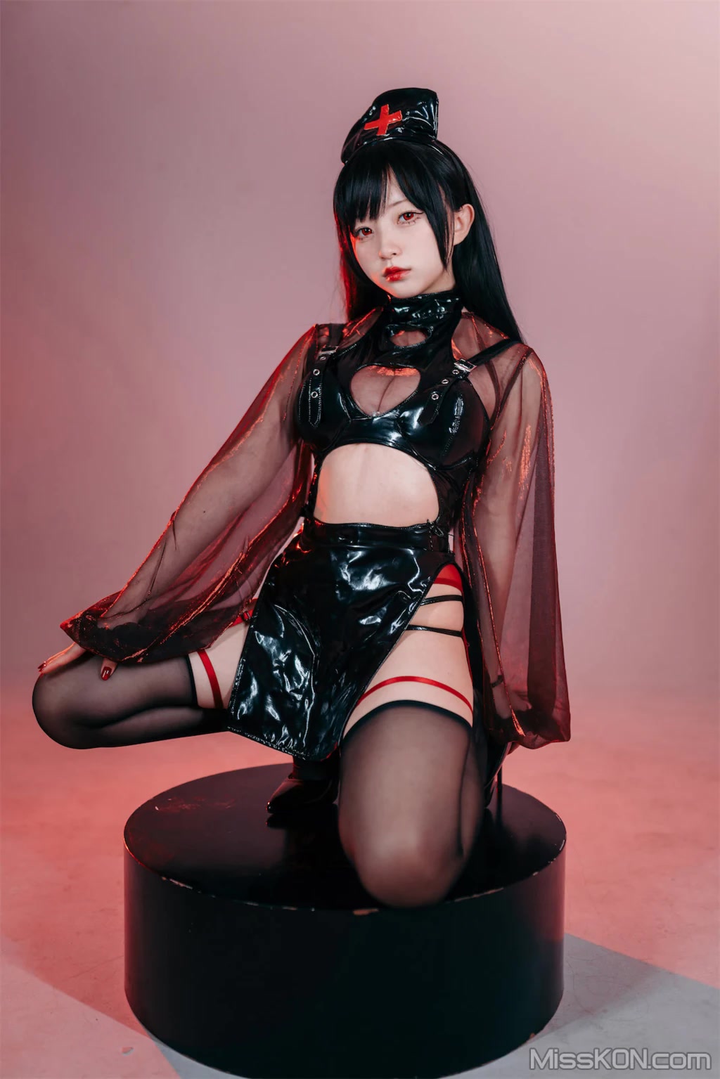 Coser@花铃: 猩红护士 (77 photos) Coser@花铃: 猩红护士 (77 photos)