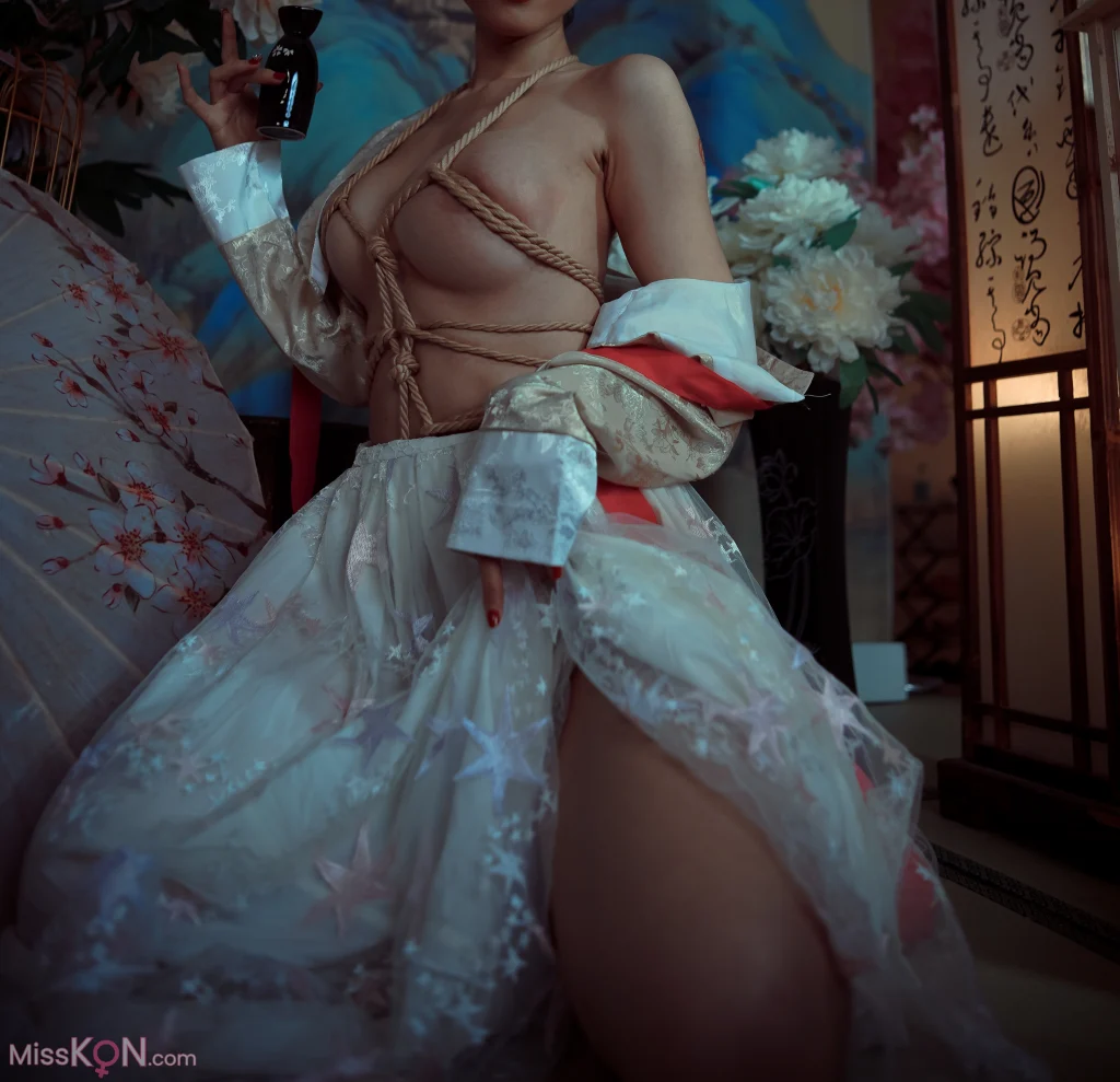 Coser@钛合金TiTi: 霜花店 (55 photos + 1 video) Coser@钛合金TiTi: 霜花店 (55 photos + 1 video)