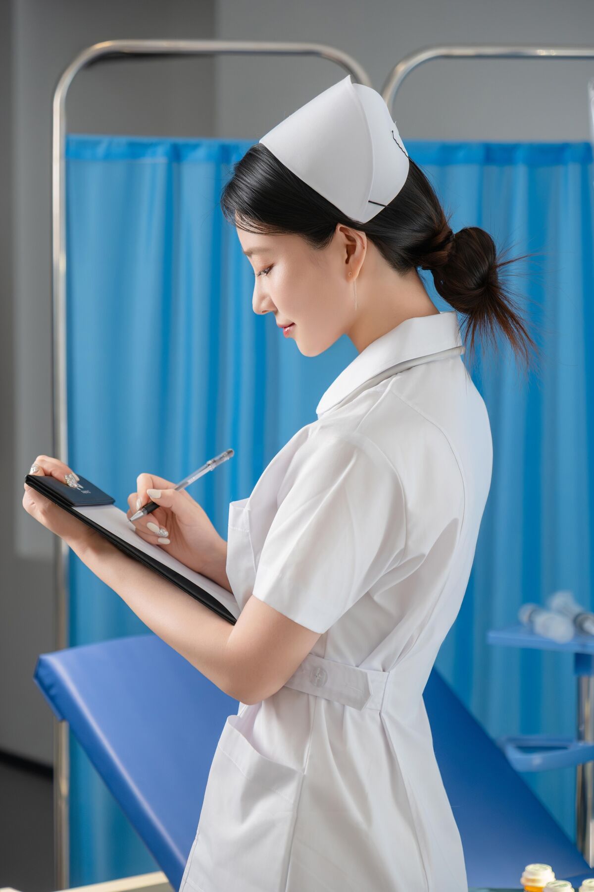 Coser@ Year Old Nnian - Head Nurse Coser@ Year Old Nnian - Head Nurse