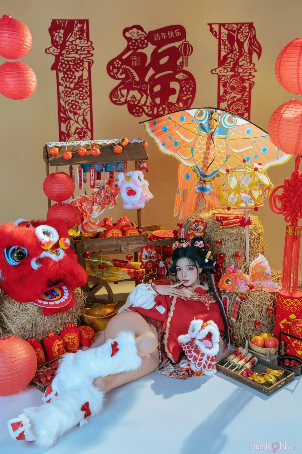 Coser@yuuhui Yuhui: 2026 Chinese New Year Special Lion Dance Girl (131 photos + 2 videos) Coser@yuuhui Yuhui: 2026 Chinese New Year Special Lion Dance Girl (131 photos + 2 videos)