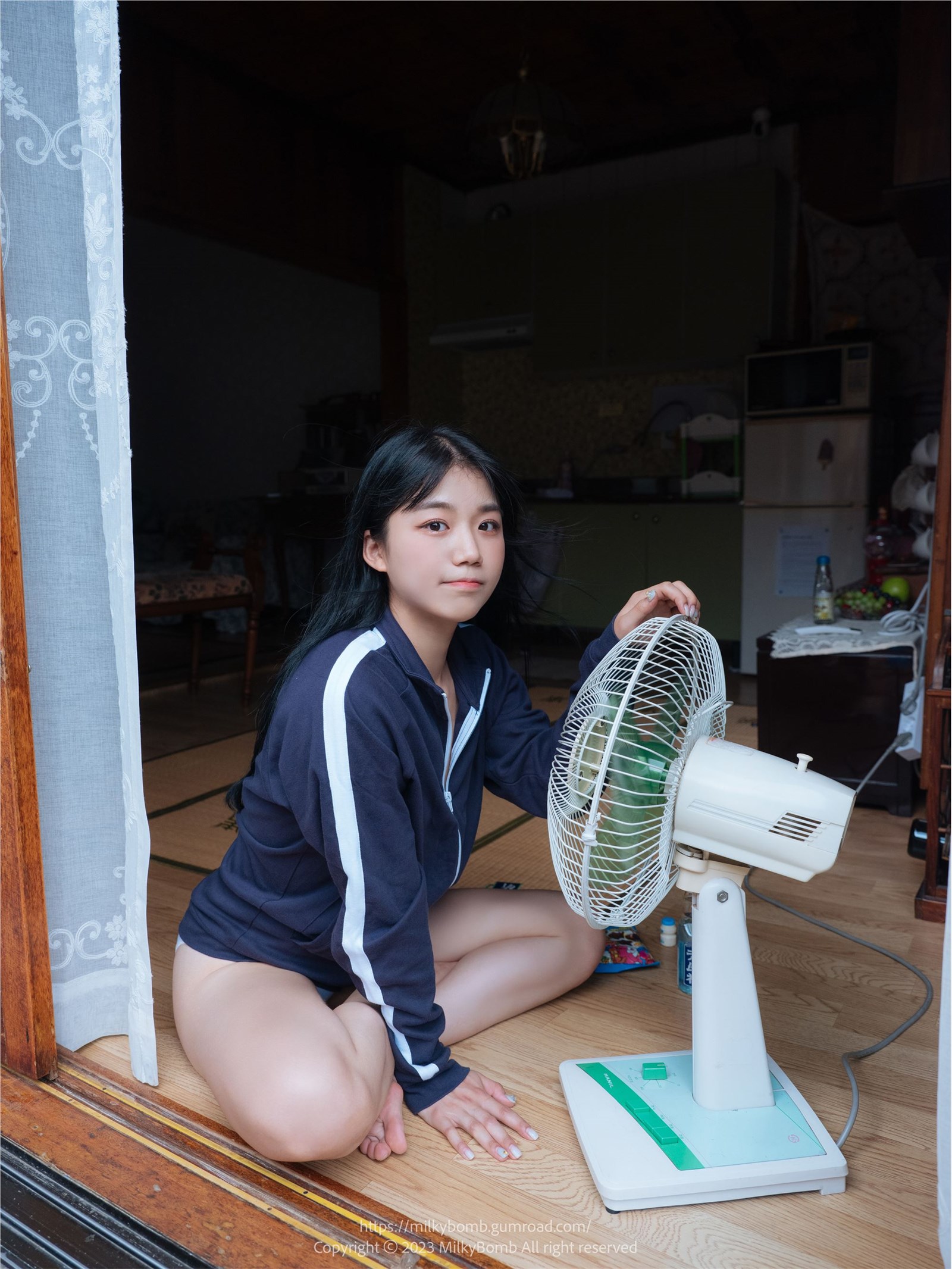 MilkyBomb - Yui Vol.002 - Tracksuit 1 MilkyBomb - Yui Vol.002 - Tracksuit 1