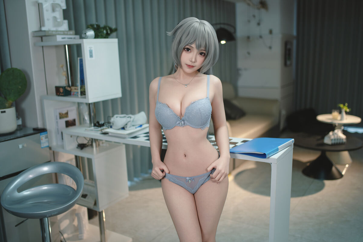 Coser@Bangni Bonnie - Bronya Honkai (88P - 7V) Coser@Bangni Bonnie - Bronya Honkai (88P - 7V)