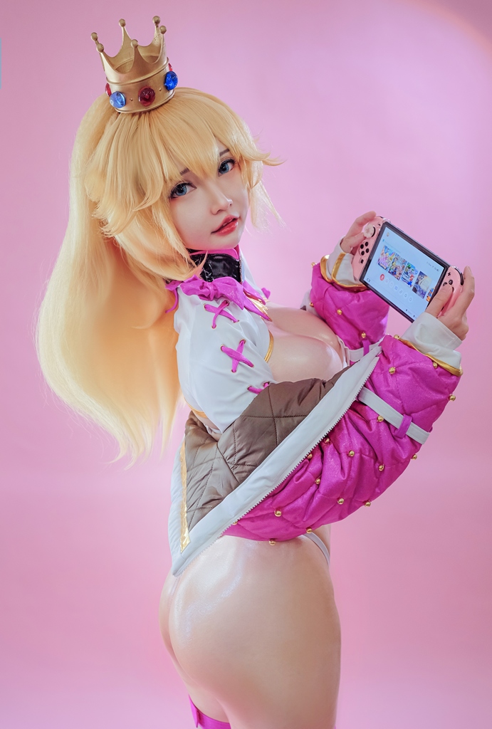 Potato Godzilla – Peach Gamer Girl 1 Potato Godzilla – Peach Gamer Girl 1
