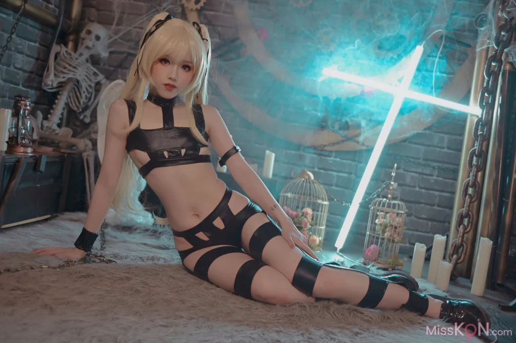 Coser@钛合金TiTi: 英梨梨束缚衣 (16 photos) Coser@钛合金TiTi: 英梨梨束缚衣 (16 photos)