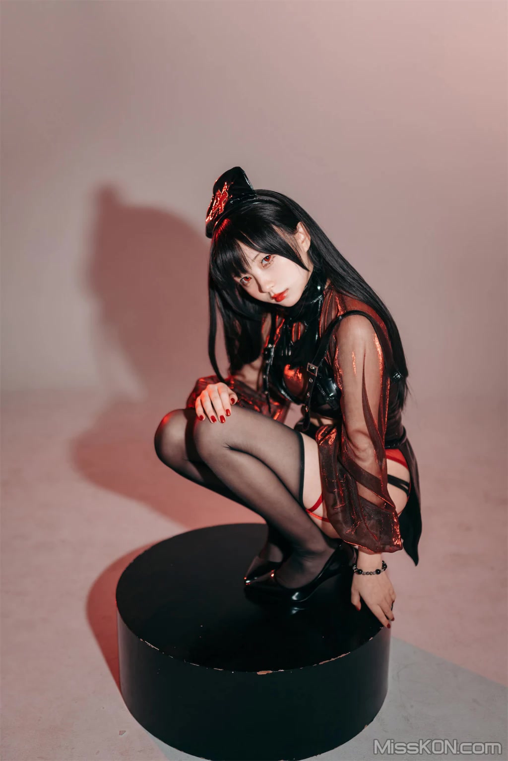 Coser@花铃: 猩红护士 (77 photos) Coser@花铃: 猩红护士 (77 photos)