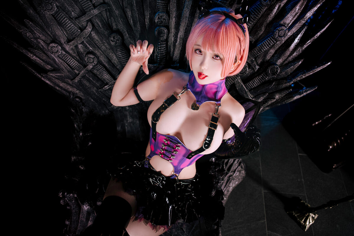 Coser@ Hinaji - New Succubus (54P) Coser@ Hinaji - New Succubus (54P)