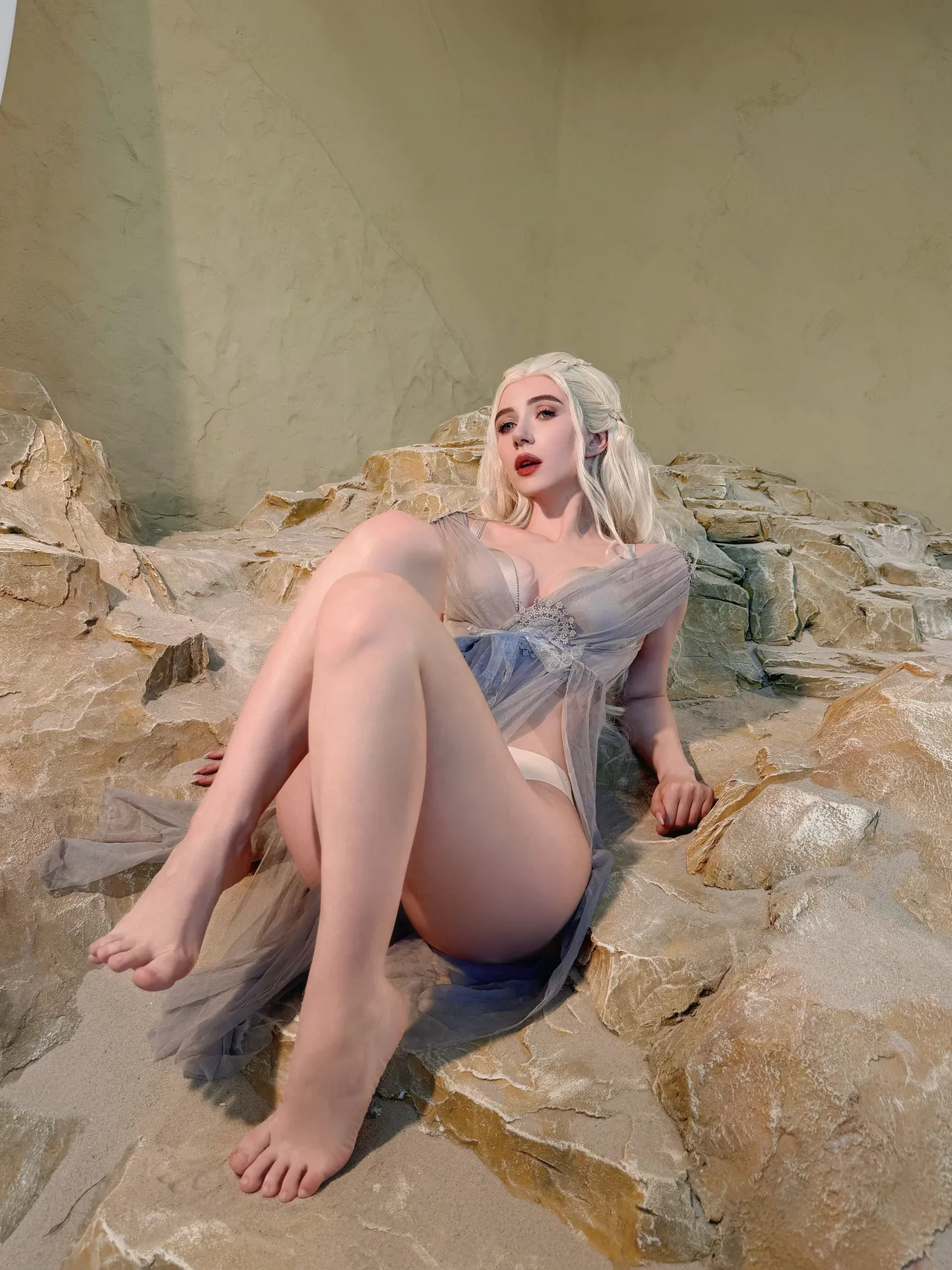 Mik Allen - Daenerys Mik Allen - Daenerys