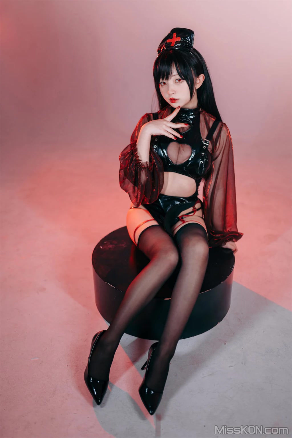 Coser@花铃: 猩红护士 (77 photos) Coser@花铃: 猩红护士 (77 photos)
