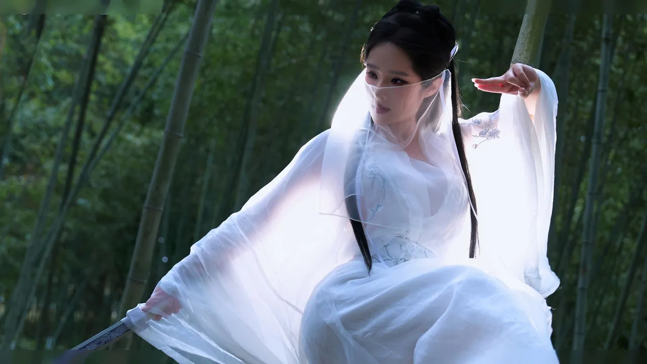 Titi Cosplay-小龙女 Titi Cosplay-小龙女