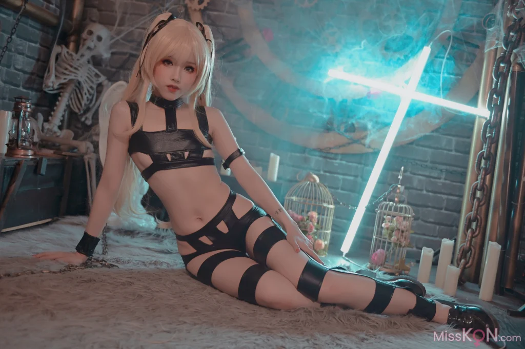 Coser@钛合金TiTi: 英梨梨束缚衣 (16 photos) Coser@钛合金TiTi: 英梨梨束缚衣 (16 photos)