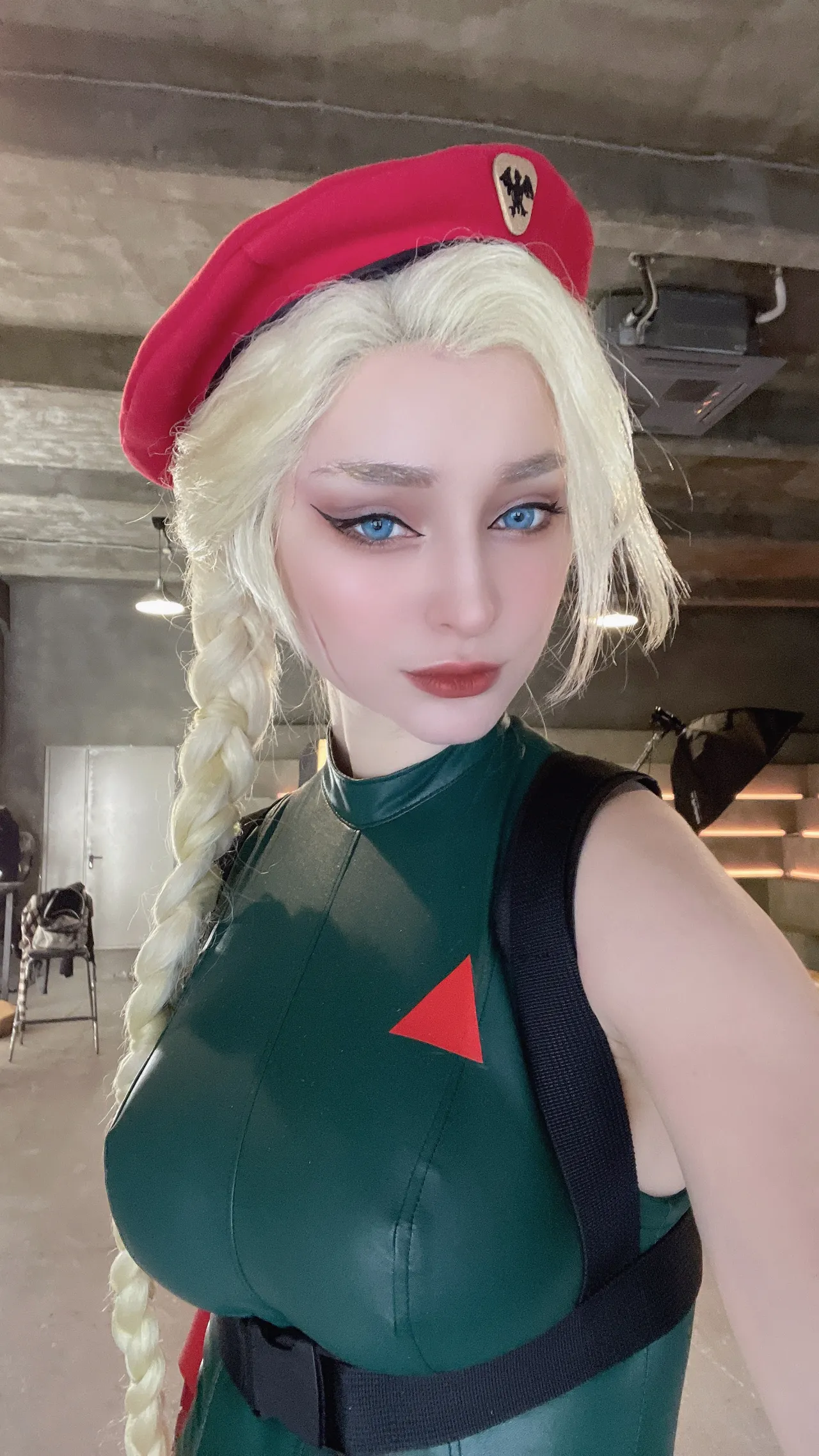 Hologana - Cammy 1 Hologana - Cammy 1